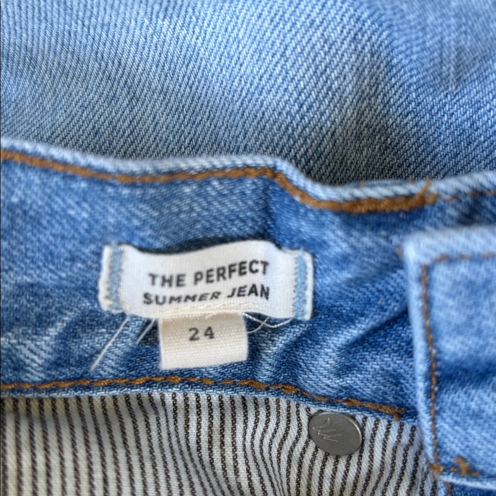Madewell Light Blue Slim women jeans pre own in a very good condition - Picture 3 of 5